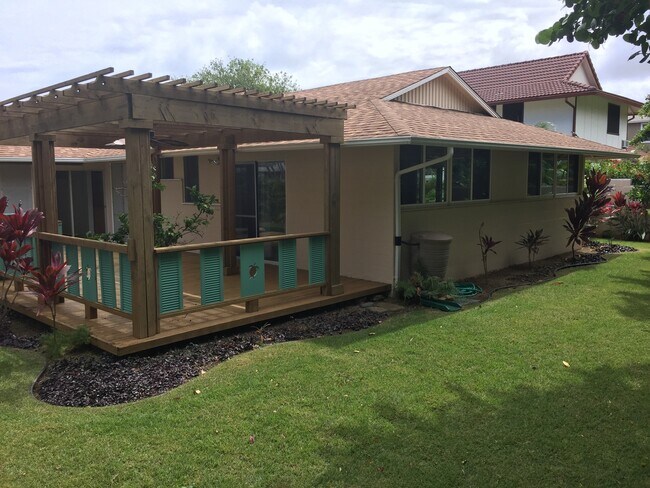 Foto del edificio - Aikahi Park Beautiful Four Bedroom Home