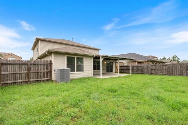 Foto del edificio - 16119 Peach Bluff Ln