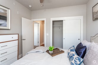 2BR, 2BA - B1/1,085 SF - Bedroom - Sixty610 Stone Creek