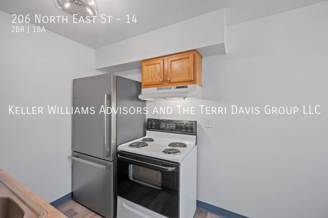 Foto del edificio - 206 N East St