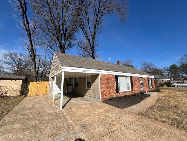 Building Photo - 4860 Berrydale Ave