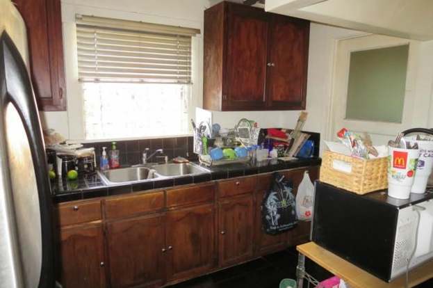 Building Photo - 4615 S Gramercy Pl