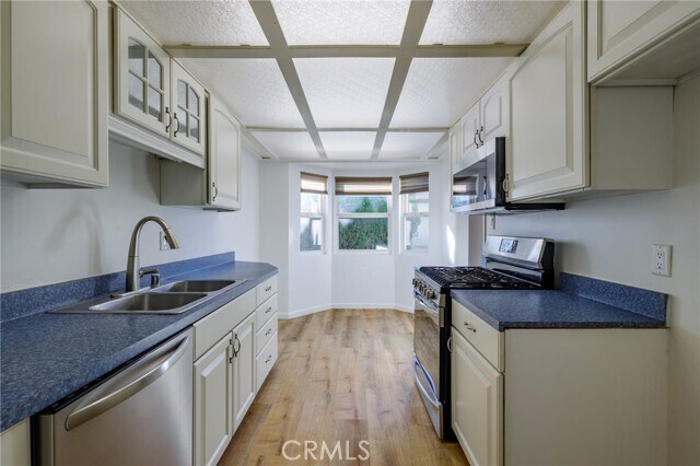 Foto del edificio - 10326 Vassar Ave