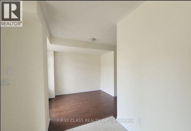 Building Photo - 73 Camino Real Dr