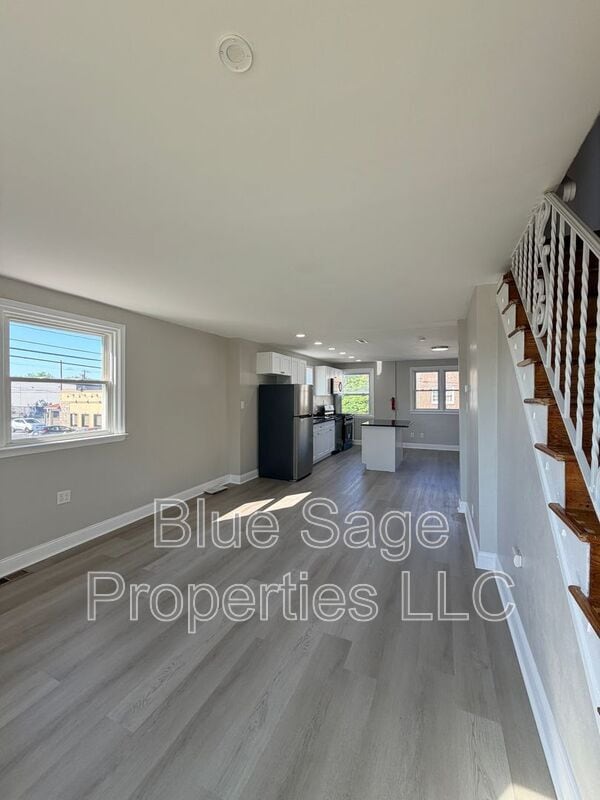 Building Photo - 66 Folcroft Ave