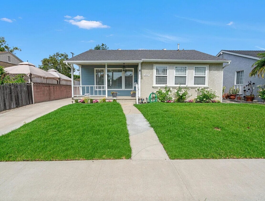 Foto principal - 15017 Bodger Ave