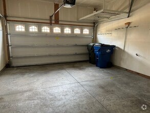 Building Photo - 3108 Elm Tree Ln