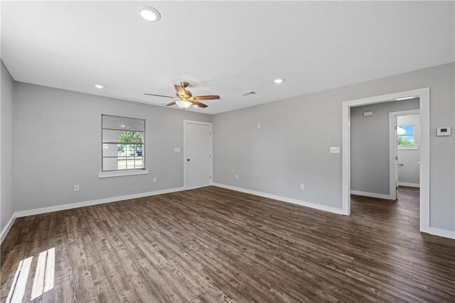 Building Photo - Charming Remodeled Home on Half an Acre in Lott, TX!