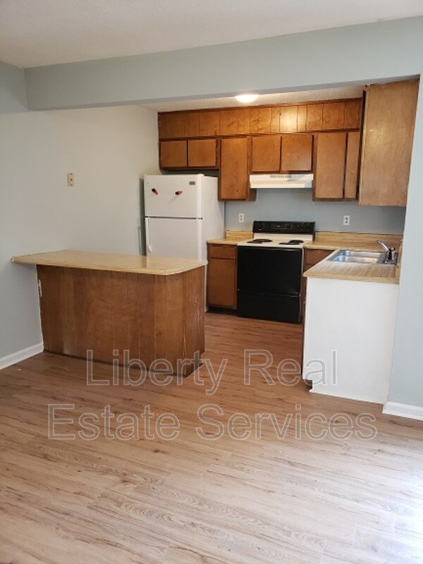 Foto del edificio - 133 Cherokee Cir