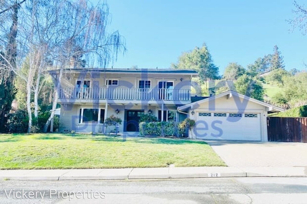 Primary Photo - 5 br, 3 bath House - 212 Paseo Del Rio