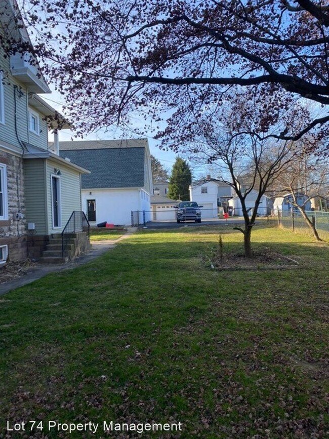 Building Photo - 4 br, 2 bath House - 1044 7th Street