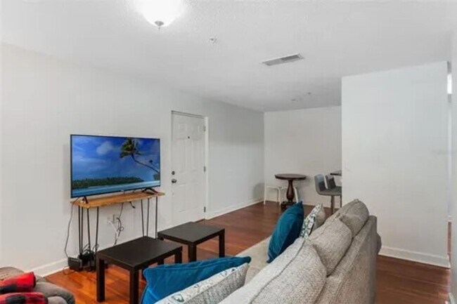 Foto del edificio - Orlando - 3 Bedrooms, 2 Bathrooms – $1,795.00