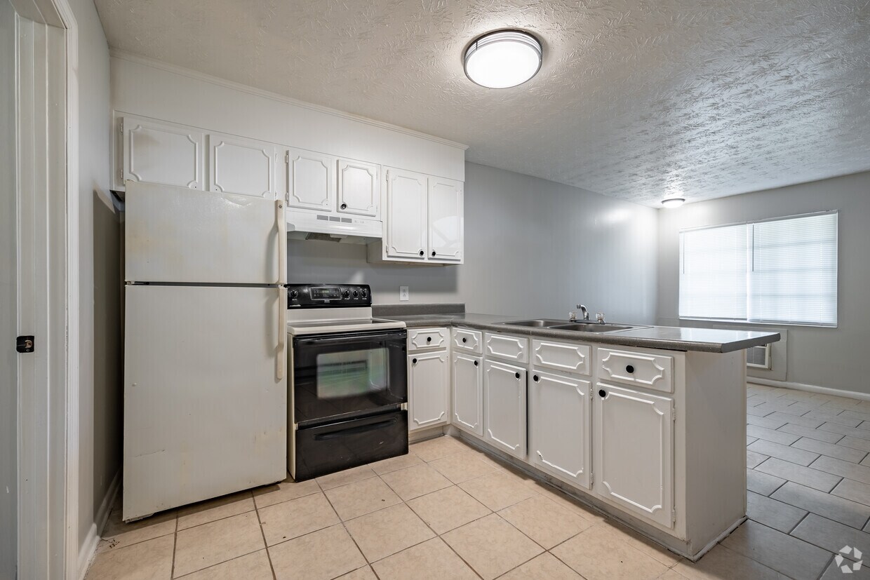 The Orchards at Walnut Creek Apartments 1737 Graham Rd Macon, GA