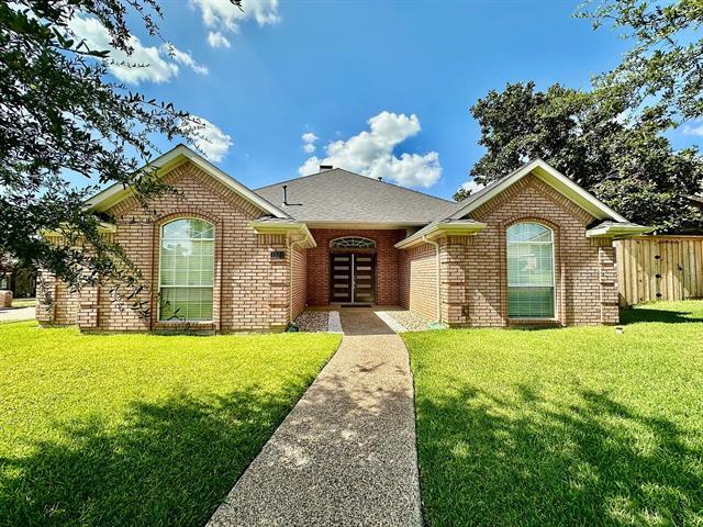 Foto principal - 1301 Royal Palm Ln