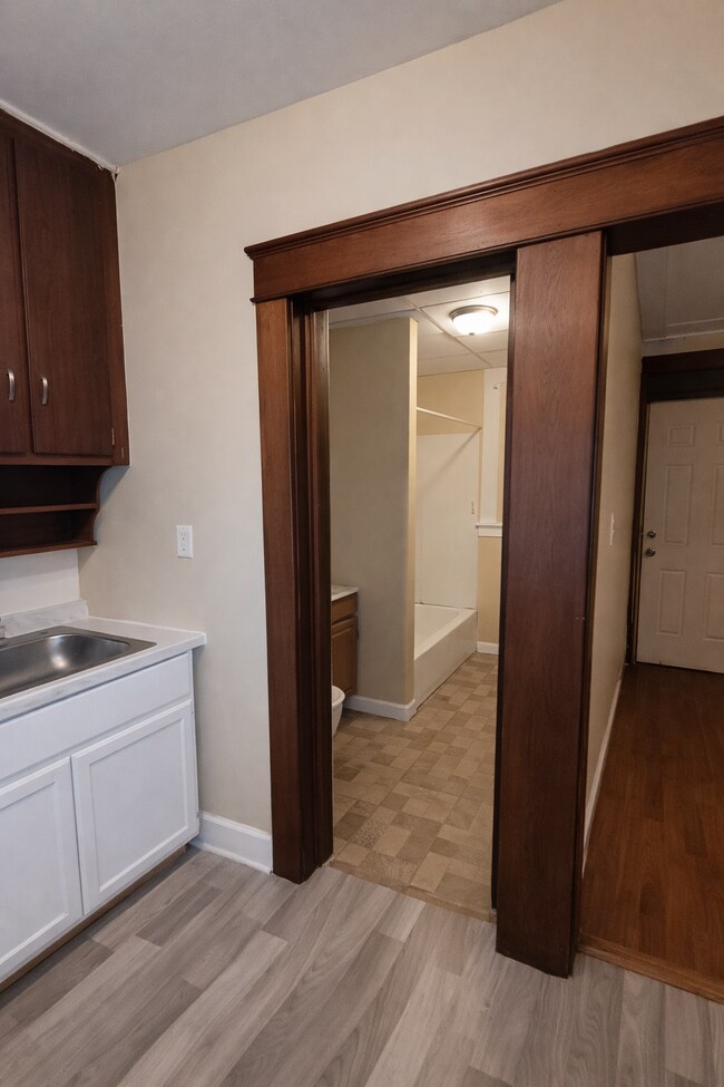 Foto del edificio - 270 Livingston Ave