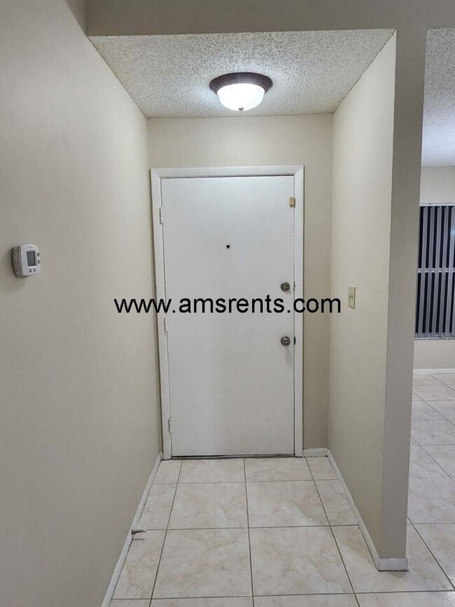 Photo - Spacious 3 bedroom 2 bath in Kissimmee House