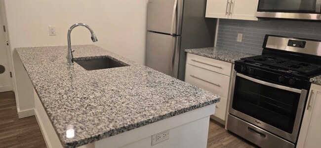 Building Photo - 61 Virginia Ave