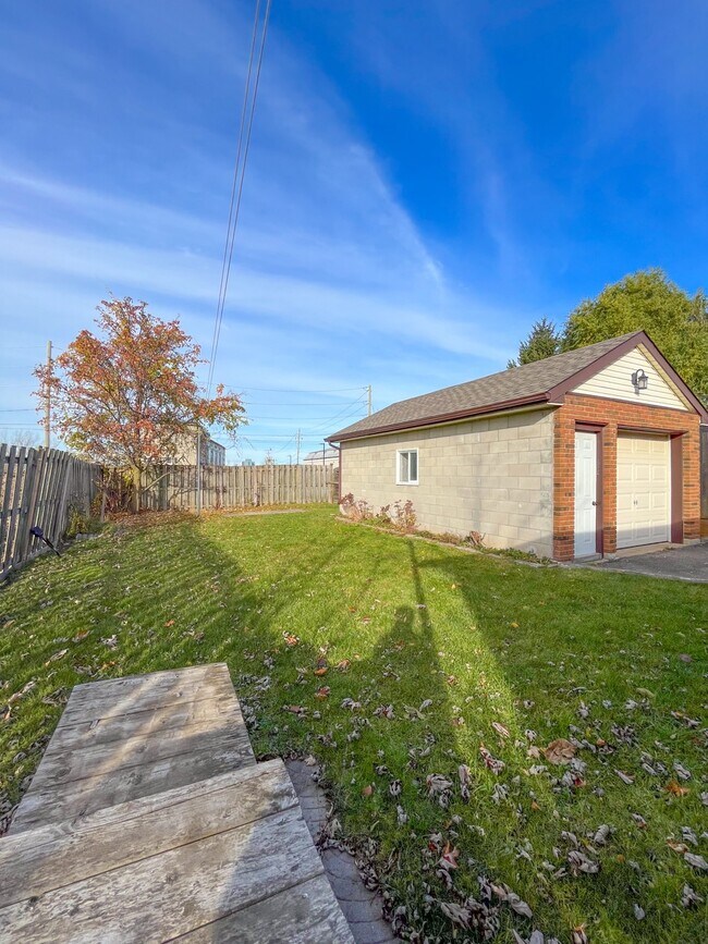 Photo du bâtiment - Main - 10 Fourth S Welland Ontario L3B 3X9