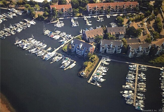 Foto del edificio - 123 Harbor Dr