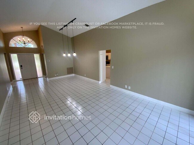 Building Photo - 1320 SW 18th St