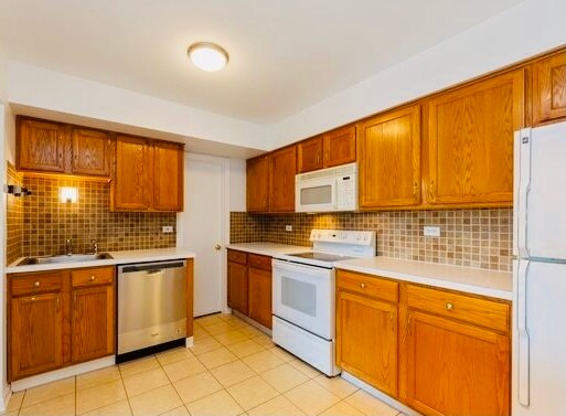 Foto del edificio - 2218 S Goebbert Rd