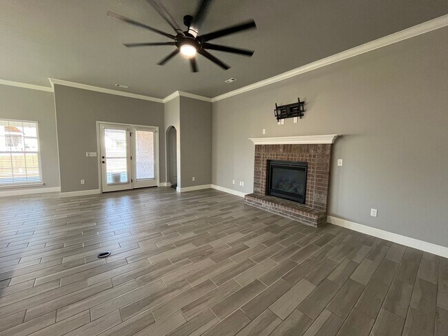 Foto del edificio - Newer Built 3 Bedroom Home for Rent in Orc...
