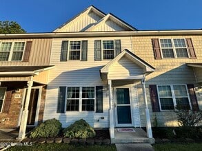 Building Photo - 5006 Banister Loop