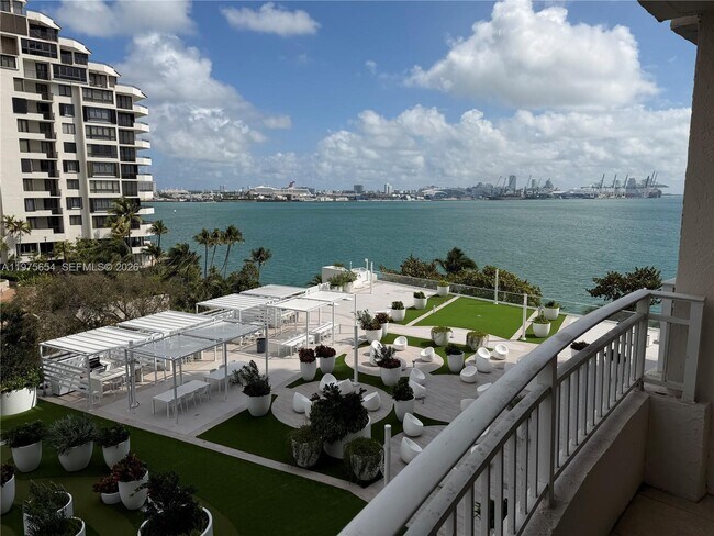 Foto del edificio - 770 Claughton Island Dr