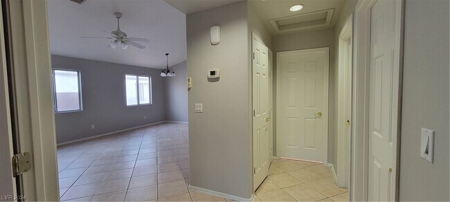 Foto del edificio - 4505 Cielo Ln