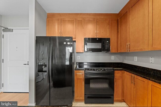 Building Photo - 4101 Albemarle St NW