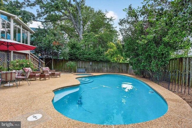 Foto del edificio - 5713 19th St N