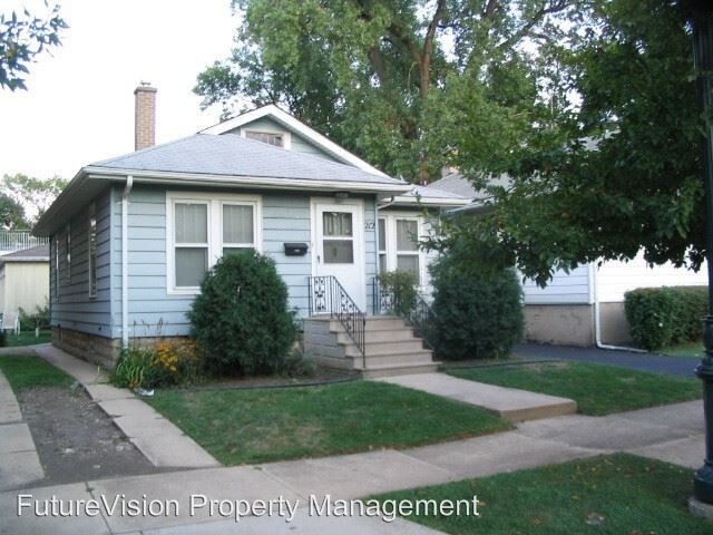 Primary Photo - 212 Willow Ave
