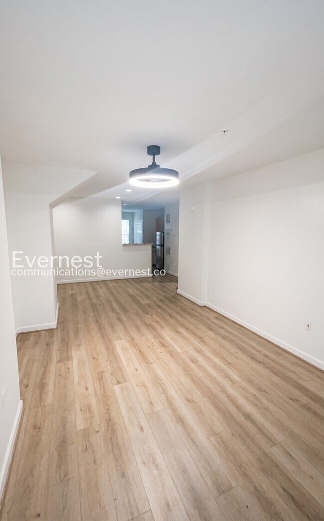 Foto del edificio - 42536 Mayflower Terrace