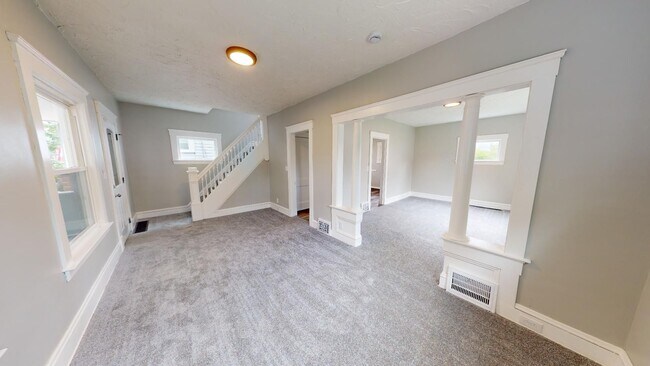 Foto del edificio - Old Brooklyn Area - 3 Bedroom Single Famil...