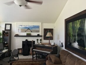Building Photo - 1263 E Cedar View Dr