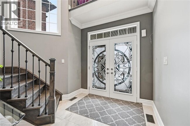 Building Photo - 456 Valridge Dr