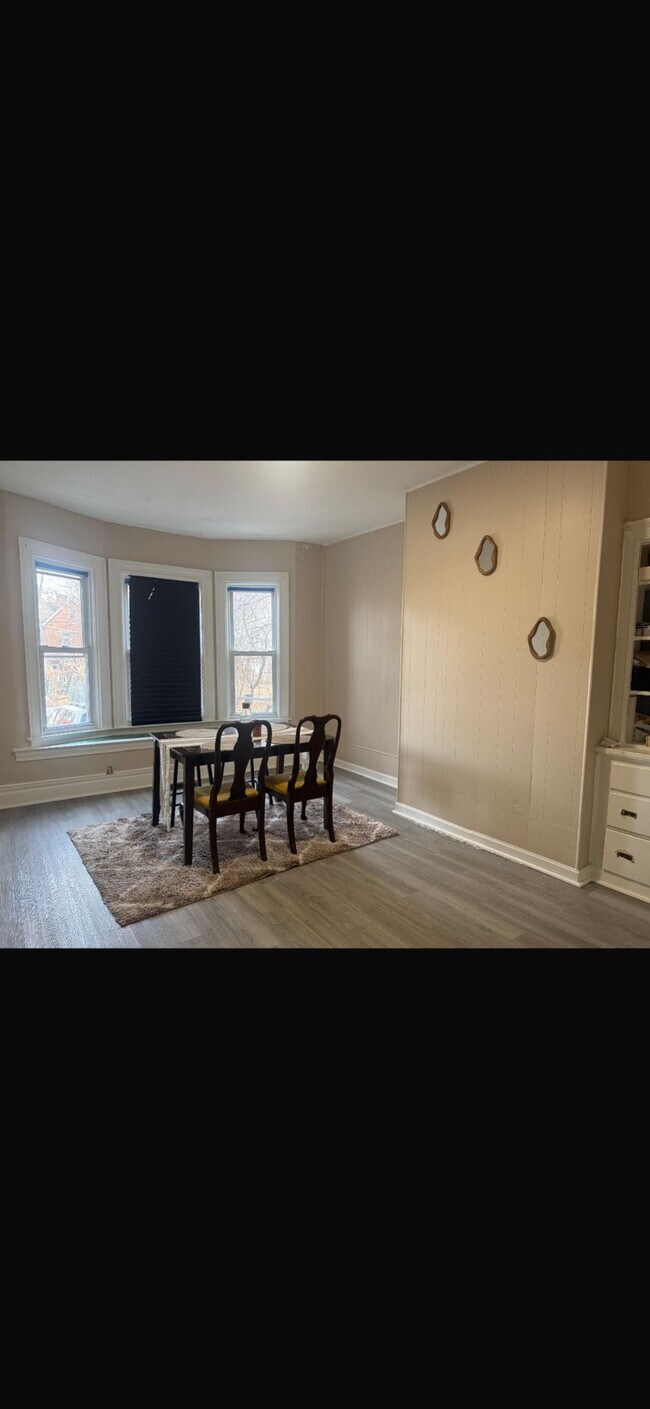 Foto del edificio - 6907 Hamilton Ave