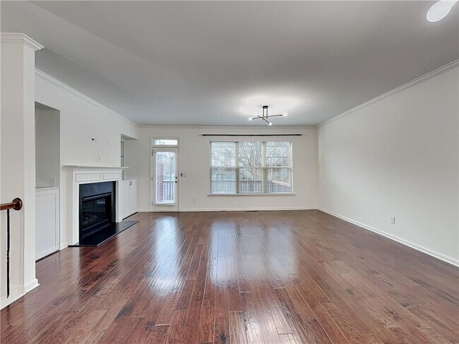 Foto del edificio - 3221 Creole Ln