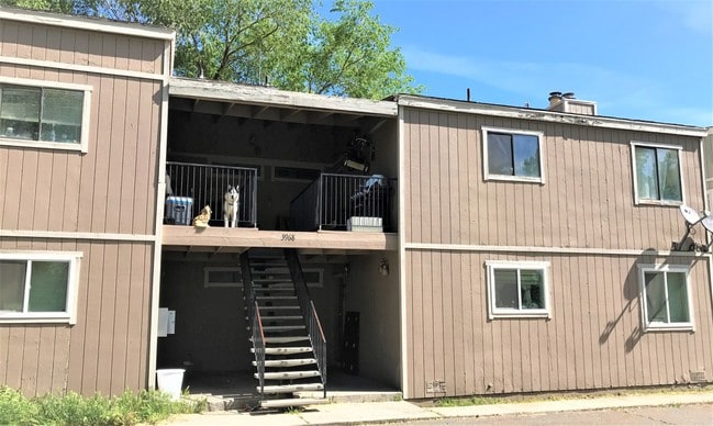 Building Photo - 3968 Neil Rd