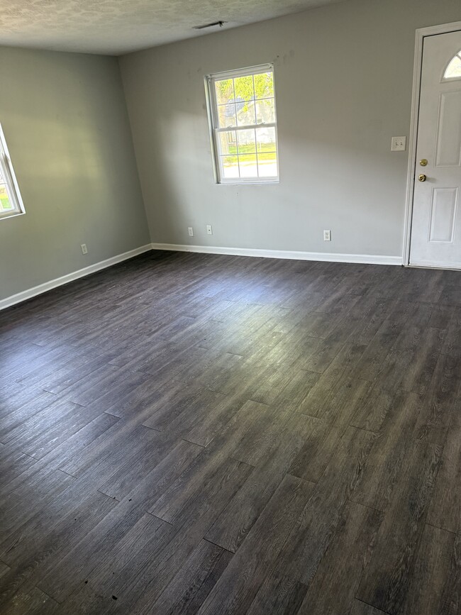 living room photo 2 - 2522 N Armstrong St