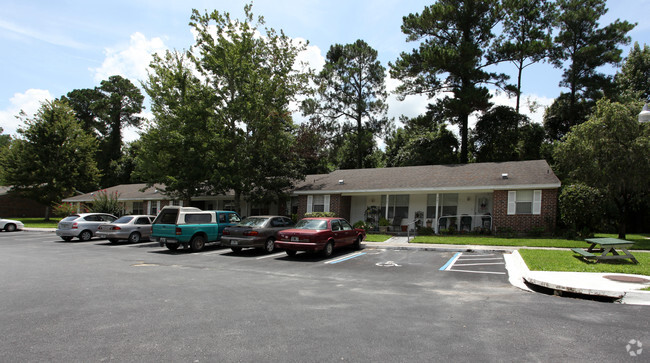 Pinewood Apartments Rentals - Green Cove Springs, FL | Apartments.com