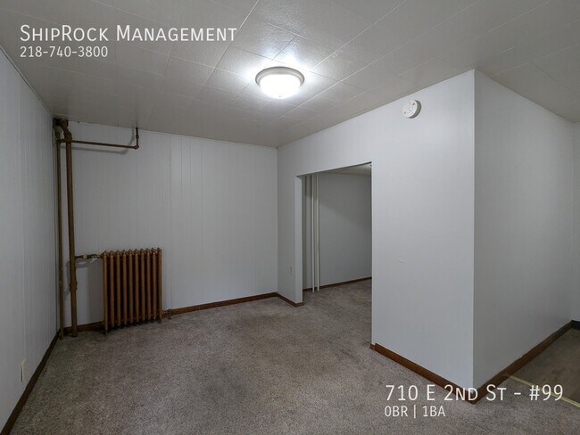 Foto del edificio - 710 E 2nd St