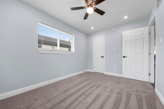 Foto del edificio - 4116 Linn St