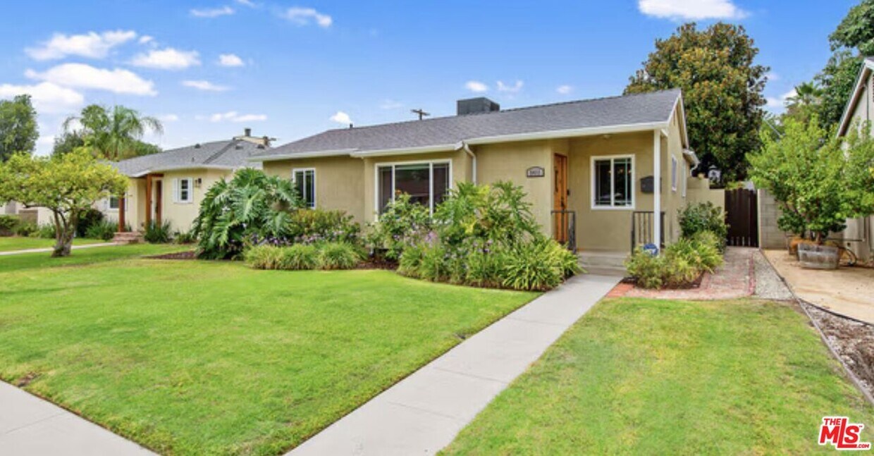 Foto principal - 5411 Willis Ave