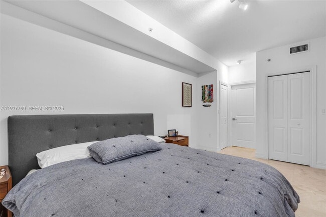 Foto del edificio - 1650 Galiano St