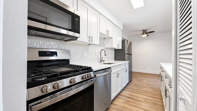 Foto del edificio - 11252 Chestnut Grove Sq