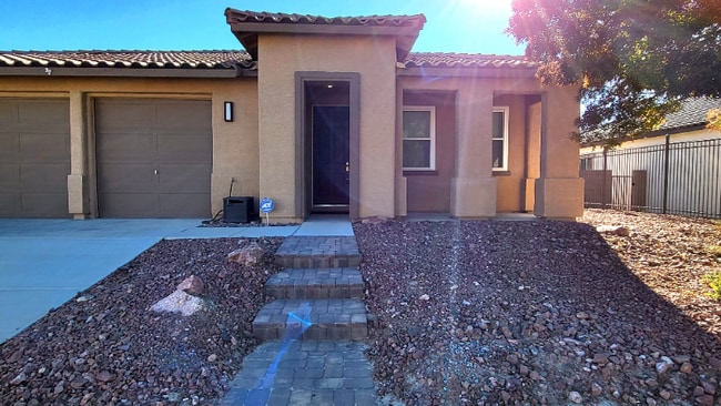 Foto del edificio - 5761 Badlands Ln