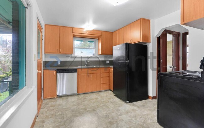 Foto del edificio - 1920 S Bayview St