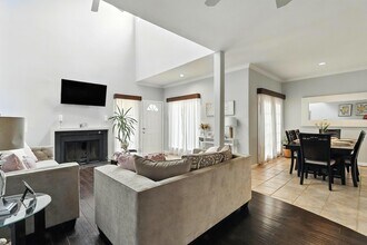 Building Photo - 1532 Prairie Grove Dr