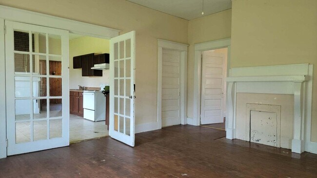 Sala de estar - 1728 Telfair St